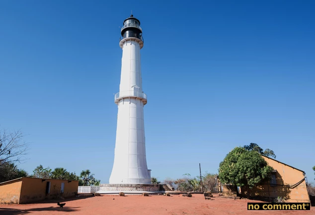 no comment - Katsepy : Son phare Eiffel et son baobab sacré